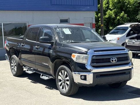 Used 2015 Toyota Tundra SR5 w/ SR5 Upgrade Package RWD image 2