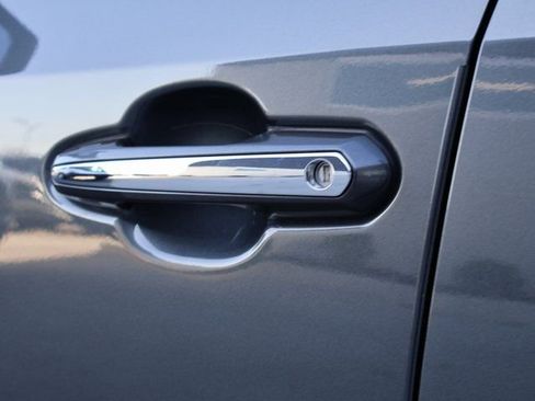 Used 2019 Toyota RAV4 Limited image 25