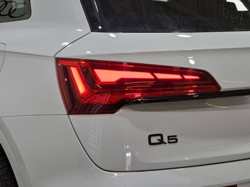 Used 2024 Audi Q5 e Premium Plus w/ Premium Plus Package image 34
