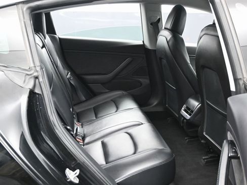 Used 2019 Tesla Model 3 Standard Range Plus image 36