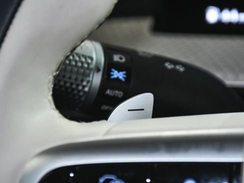 Used 2025 Genesis GV80 3.5T Prestige image 45