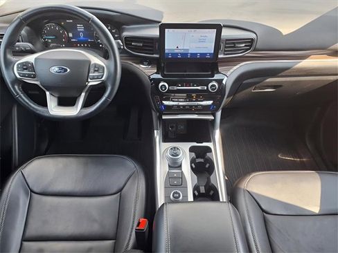 Used 2022 Ford Explorer Limited w/ Equipment Group 301A image 16