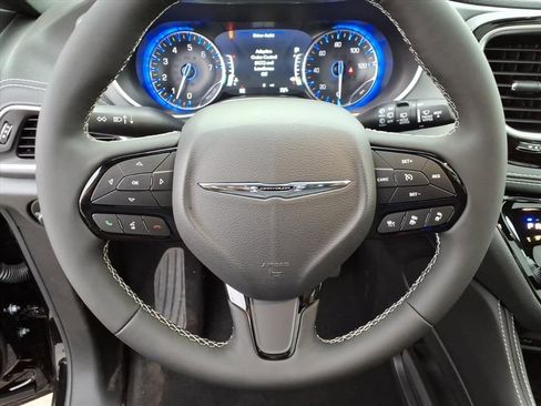 New 2026 Chrysler Pacifica Limited image 20