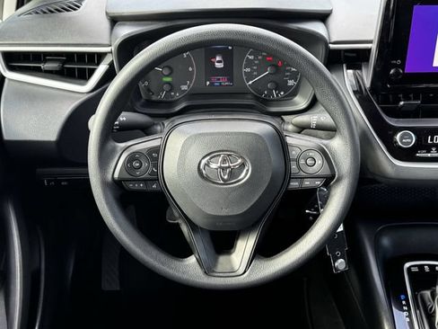 Used 2025 Toyota Corolla LE FWD image 14