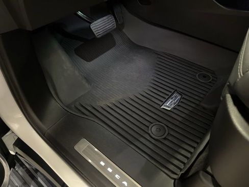 Used 2025 Cadillac Escalade Premium Luxury w/ LPO, Floor Liner Package AWD/4WD image 9
