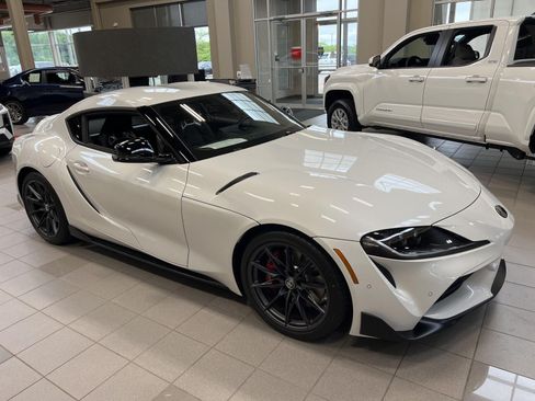 Used 2026 Toyota Supra Premium w/ Driver Assist Package RWD image 30