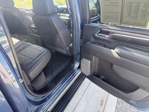 Used 2025 Chevrolet Silverado 2500 High Country w/ High Country Premium Package image 28