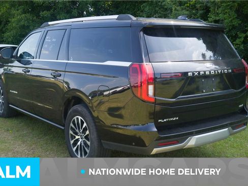 Used 2025 Ford Expedition Max Platinum AWD/4WD image 5