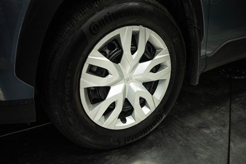 Used 2026 Toyota Corolla Cross L FWD image 3