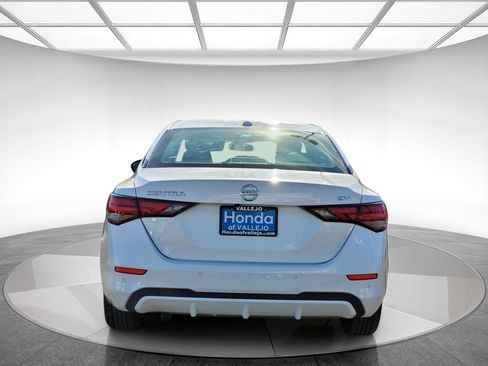 Used 2023 Nissan Sentra SV image 4