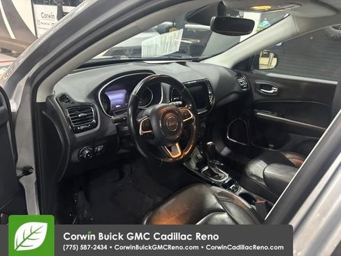 Used 2019 Jeep Compass Limited AWD/4WD image 10
