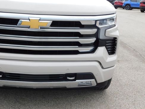 New 2026 Chevrolet Silverado 1500 High Country AWD/4WD image 9