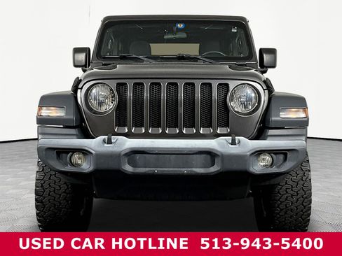 Used 2018 Jeep Wrangler Sport AWD/4WD image 2