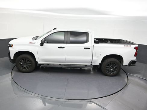 Used 2021 Chevrolet Silverado 1500 LT Trail Boss w/ Convenience Package II AWD/4WD image 16