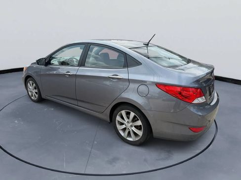 Used 2014 Hyundai Accent GLS w/ Option Group 2 FWD image 3