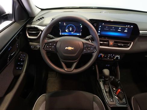 Certified 2025 Chevrolet TrailBlazer LS w/ LS Convenience Package image 12