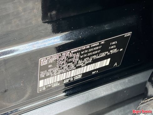 Certified 2025 Toyota RAV4 XLE FWD image 33