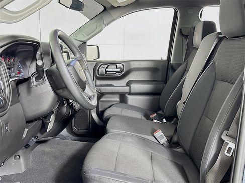 Used 2019 Chevrolet Silverado 1500 Custom w/ Custom Value Package image 11