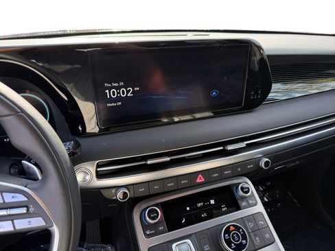 Certified 2024 Hyundai Palisade Calligraphy image 12