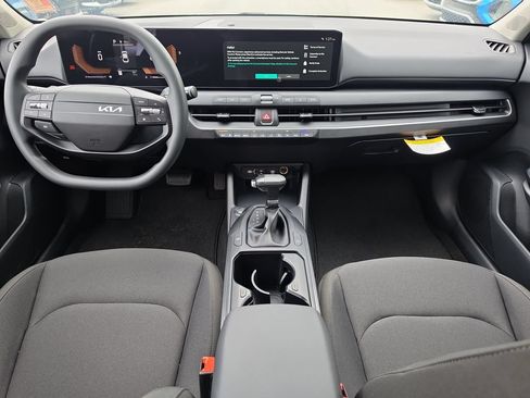 New 2026 Kia K4 FWD image 12