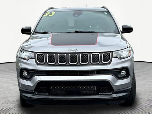 Used 2023 Jeep Compass Latitude AWD/4WD image 2