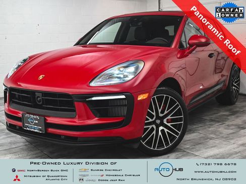 Used 2023 Porsche Macan S AWD/4WD image 1