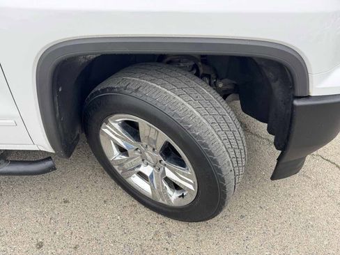 Used 2018 GMC Sierra 1500 SLE w/ SLE Value Package image 40