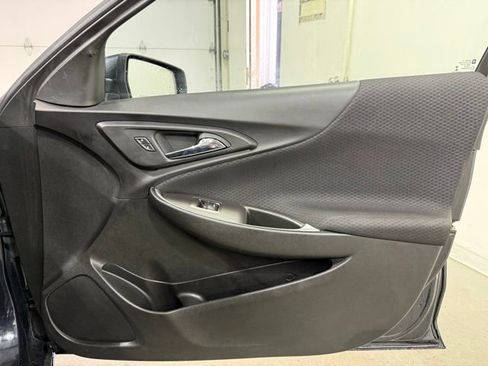 Used 2023 Chevrolet Malibu LT image 25