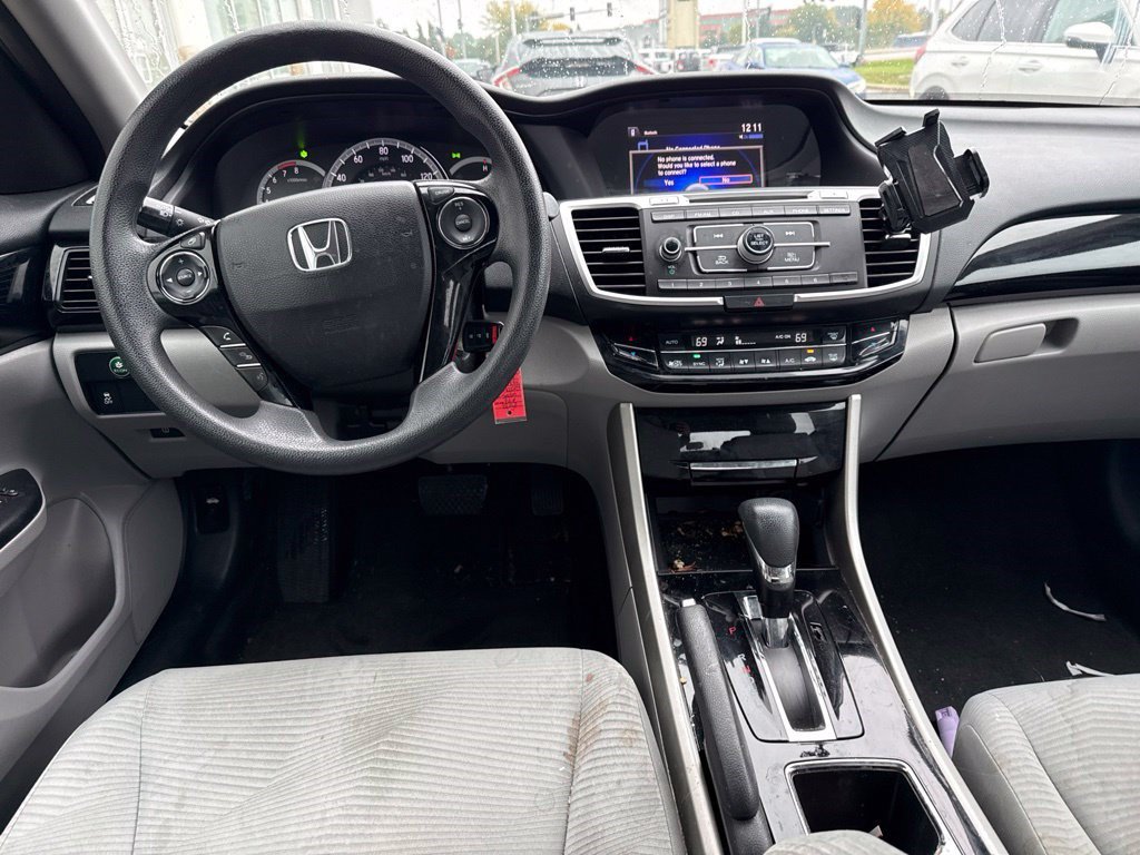 Used 2017 Honda Accord LX image 5