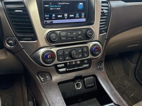 Certified 2019 Chevrolet Suburban LT w/ RST Edition image 29