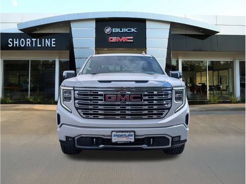 Used 2025 GMC Sierra 1500 Denali w/ Denali Reserve Package AWD/4WD image 10