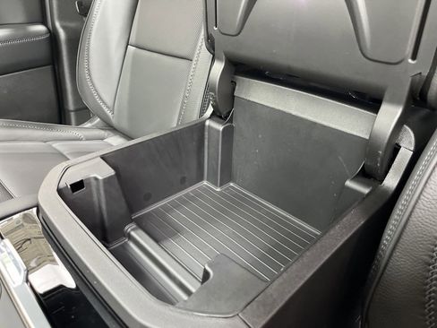 New 2026 GMC Yukon Denali w/ Denali Reserve Package image 21