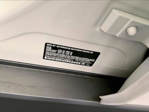 Used 2025 BMW i4 eDrive40 w/ Parking Assistance Package RWD image 13