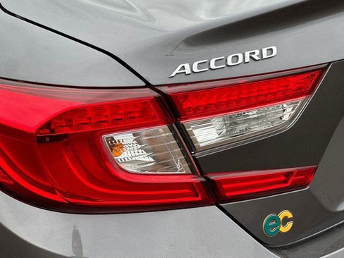 Used 2021 Honda Accord EX-L image 31