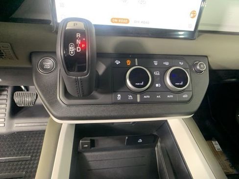 Certified 2025 Land Rover Defender 110 S image 21