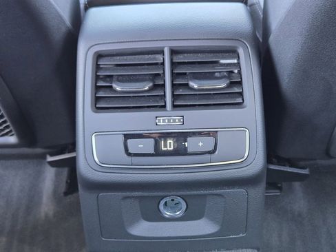 Used 2021 Audi A4 2.0T Premium w/ Convenience Package image 36