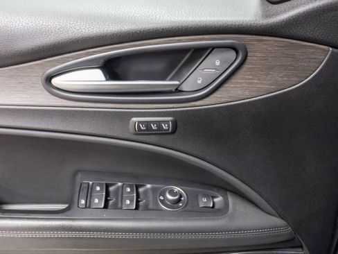 Used 2022 Alfa Romeo Stelvio Ti image 11