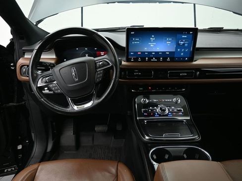 Used 2023 Lincoln Nautilus Reserve w/ Equipment Group 201A AWD/4WD image 17