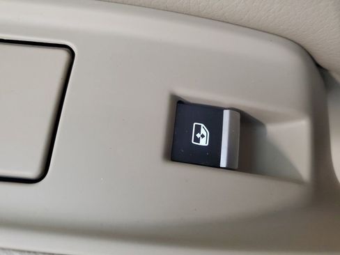 Used 2018 Audi Q7 3.0T Premium Plus image 19