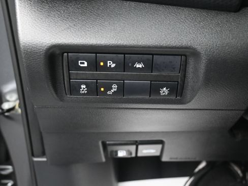 Used 2024 Nissan Kicks S FWD image 19