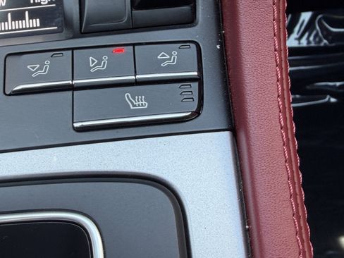 Certified 2022 Porsche 718 Boxster Spyder RWD image 25