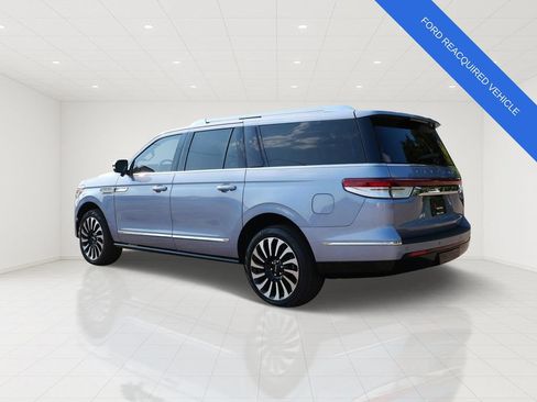 Used 2024 Lincoln Navigator L Black Label AWD/4WD image 4
