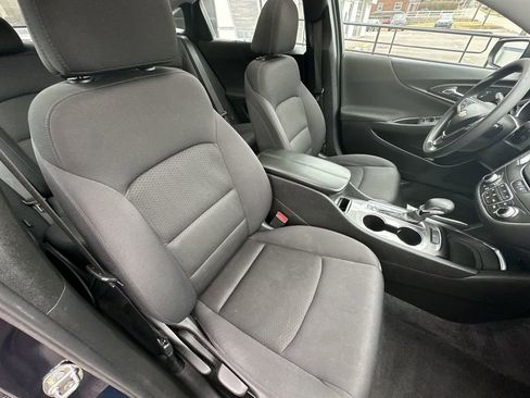 Used 2022 Chevrolet Malibu LT image 28