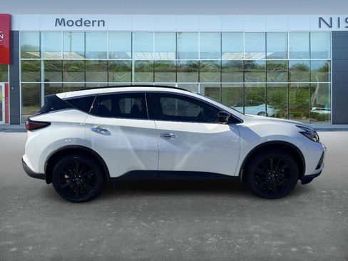 Certified 2023 Nissan Murano SV w/ SV Midnight Edition Package image 4