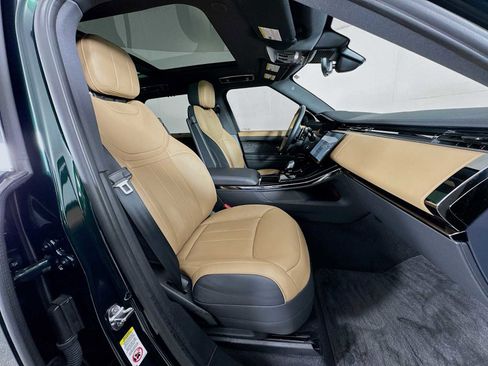 Used 2025 Land Rover Range Rover Sport Dynamic SE image 28