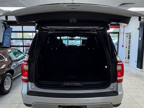 Used 2019 Ford Expedition XLT AWD/4WD image 13
