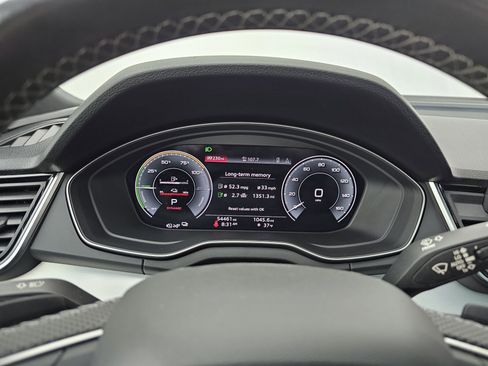 Used 2023 Audi Q5 e Premium Plus w/ Premium Plus Package image 38