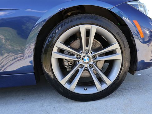 Used 2017 BMW 330i Sedan w/ Premium Package image 14