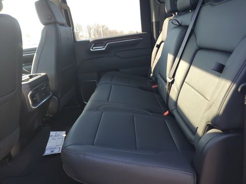 New 2026 GMC Sierra 2500 SLT w/ SLT Premium Package image 31