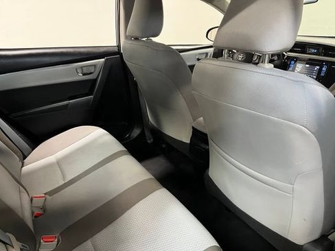 Used 2017 Toyota Corolla LE w/ Carpet Mat Package (TMS) FWD image 14